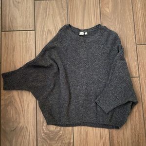 GAP Batwing Gray Sweater